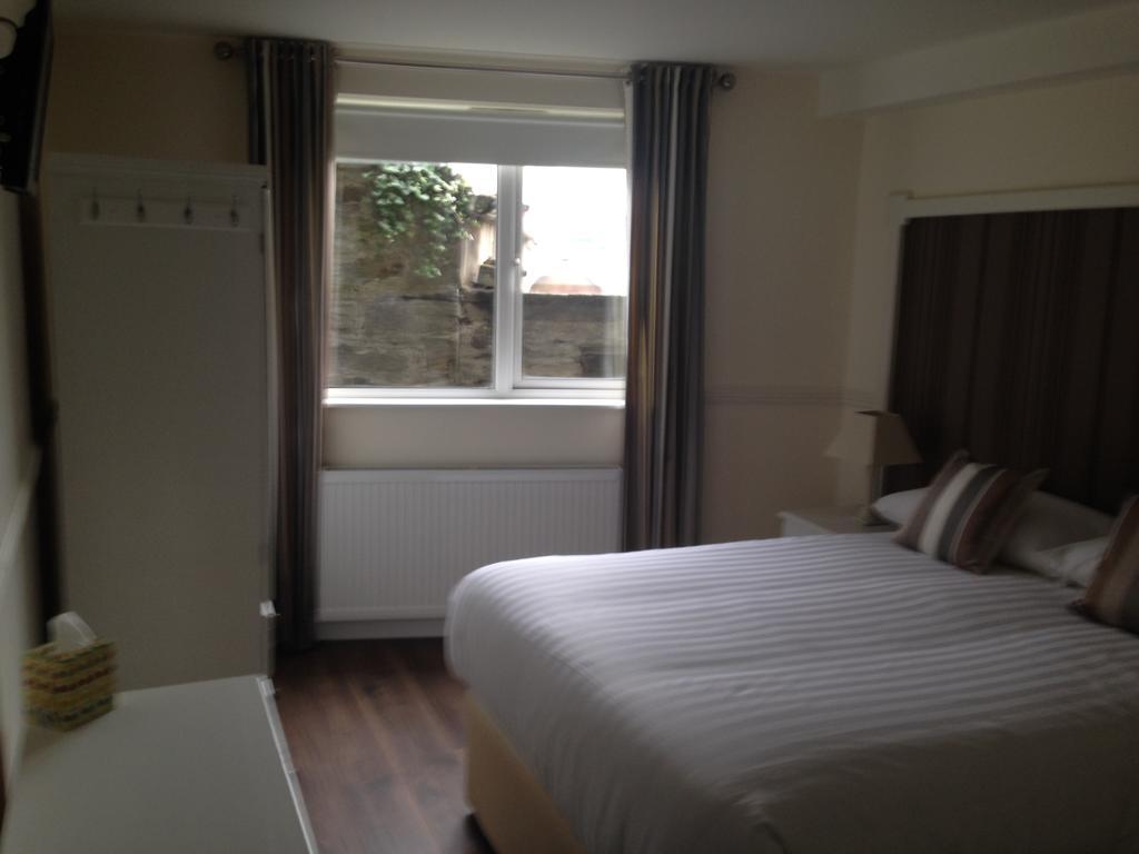 The Fleet Inn Guesthouse & Restaurant Killybegs Bagian luar foto